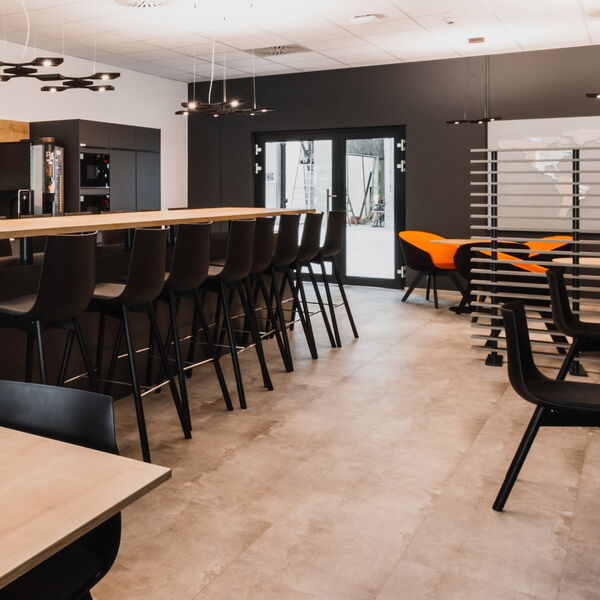 neue Kantine im fertigen Anbau für Heidolph Instruments