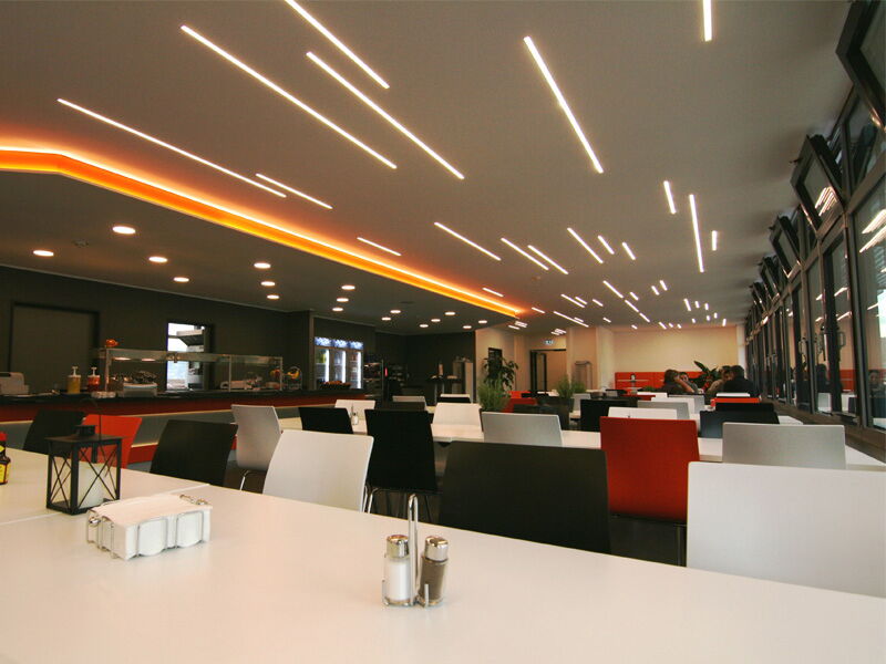 Hallenprofis - Innenausbau - Trost Auto Service Technik SE