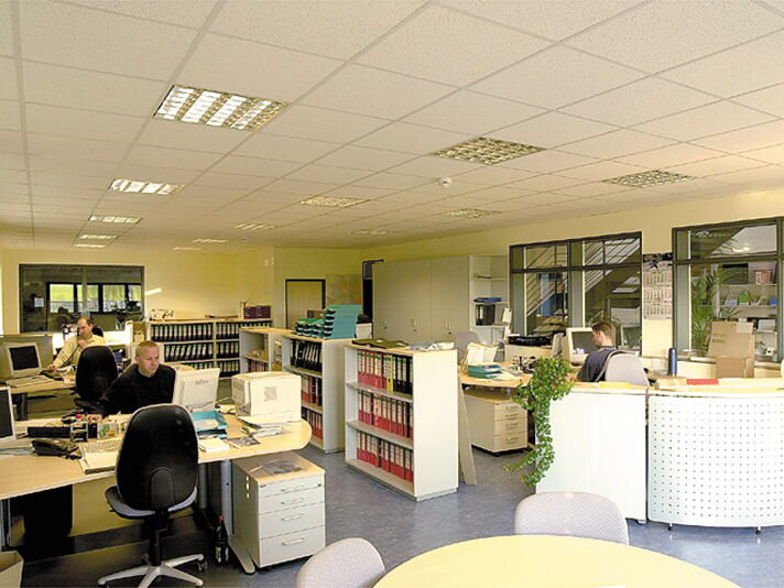 Hallenprofis - Gewerbebau - Harzer Kartonagenfabrik Fritz Nickel GmbH & Co. KG