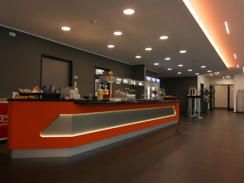 Hallenprofis - Innenausbau - Trost Auto Service Technik SE