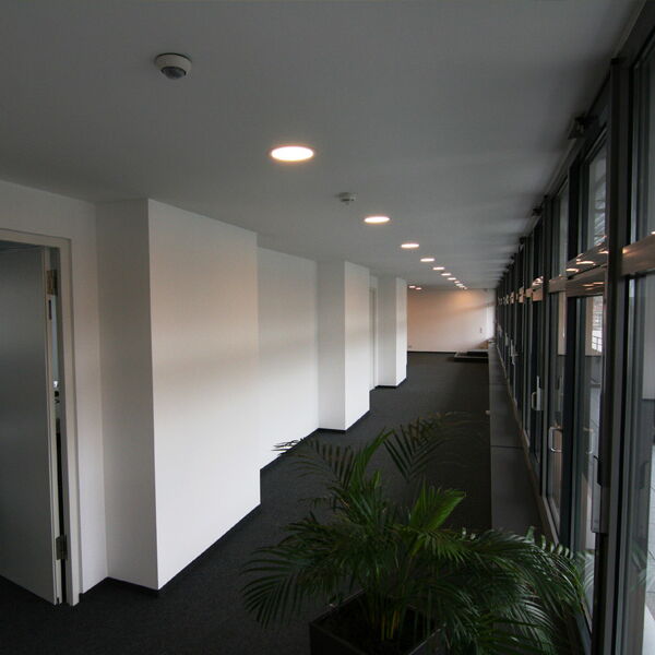 Hallenprofis - Innenausbau - Trost Auto Service Technik SE