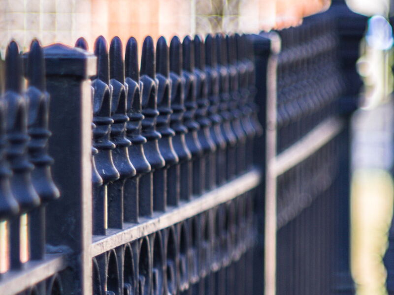 Hallenprofis - Stahlbau Leistungen - Stahltüren, Stahltore