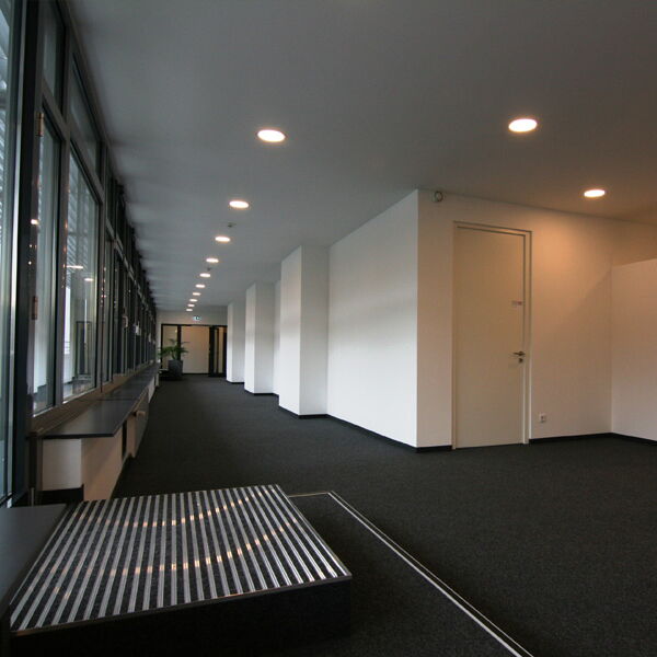 Hallenprofis - Innenausbau - Trost Auto Service Technik SE