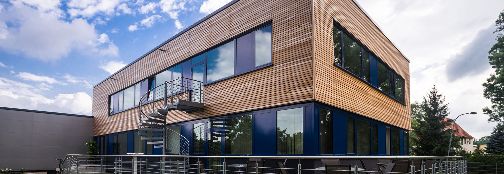 Hallenprofis - Gewerbebau - Harzer Kartonagenfabrik Fritz Nickel GmbH & Co. KG