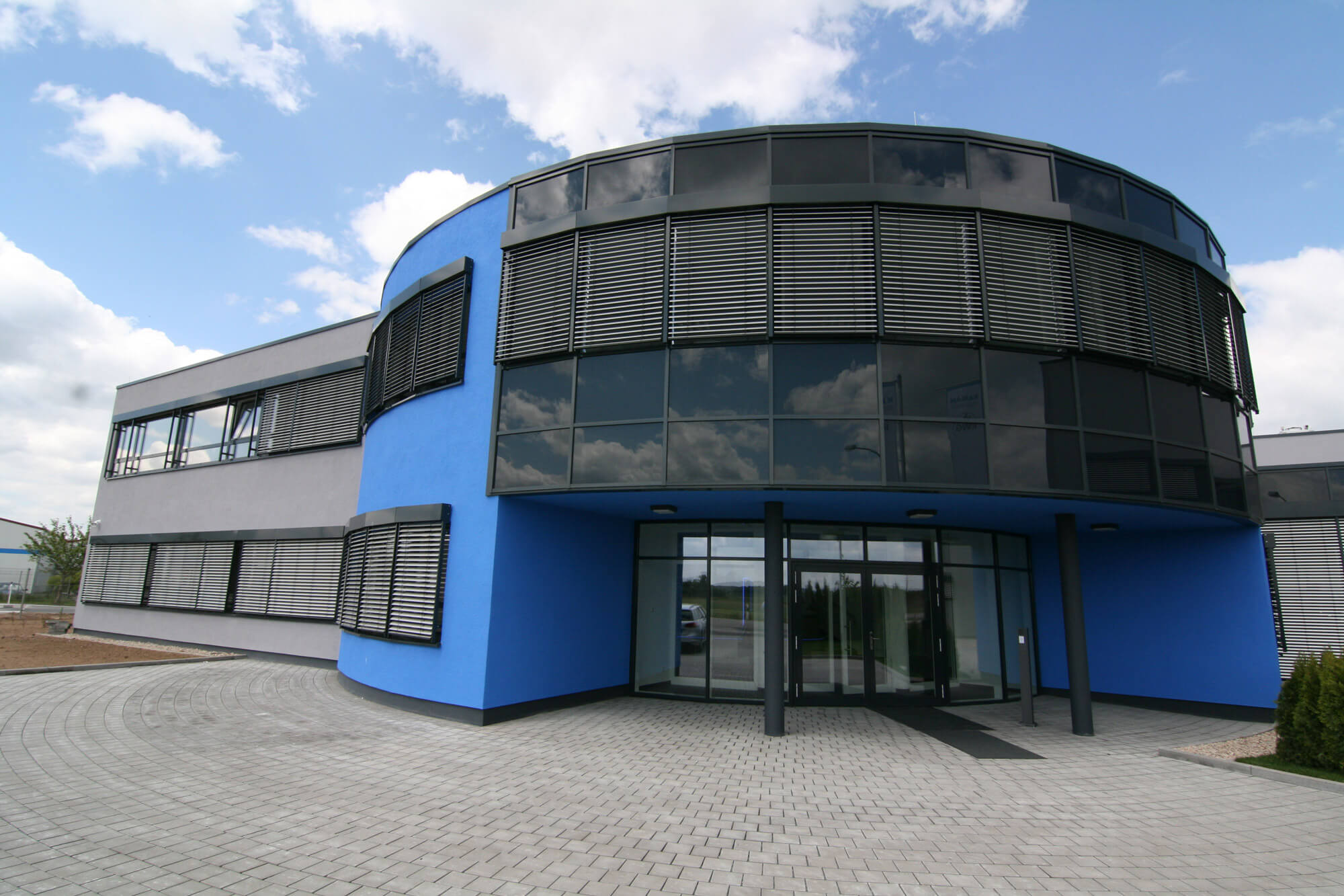 Hallenprofis - Gewerbebau - RWG Frankenjura – Industrie Flugwerklager GmbH