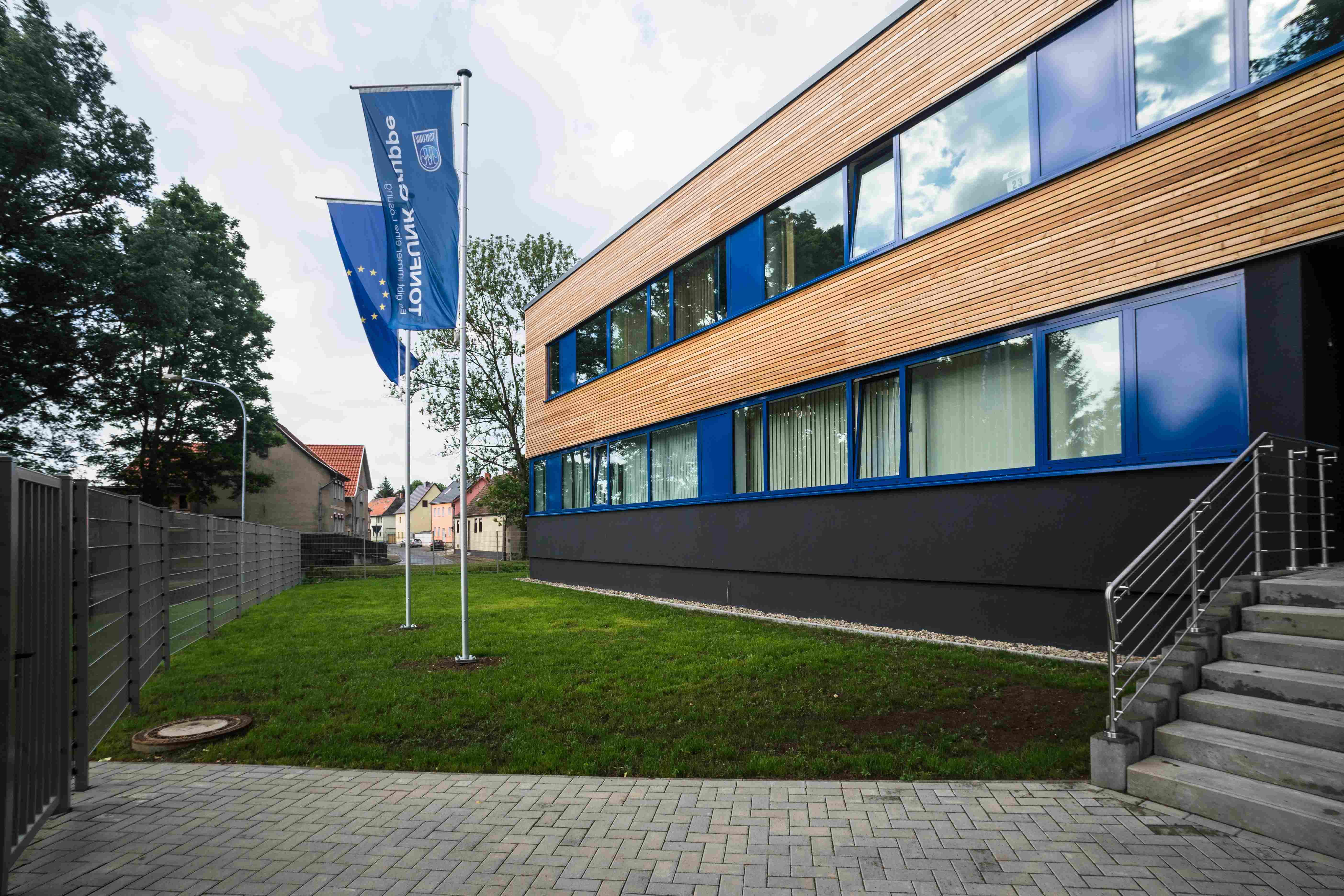 Hallenprofis - Gewerbebau - Tonfunk - Neubau Forschung- und Entwicklung